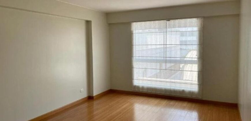 Alquiler de Espectacular Departamento en 3er Piso