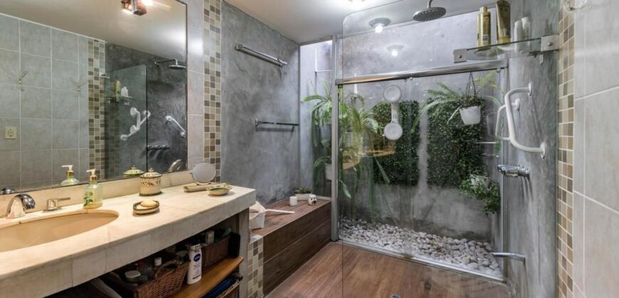 Venta de Hermosa  Casa con Bungalow La Planicie- La Molina