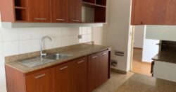 Vendo Departamento con Balcón en Av. Javier Prado Oeste