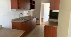 Vendo Departamento con Balcón en Av. Javier Prado Oeste