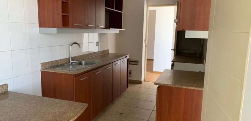 Vendo Departamento con Balcón en Av. Javier Prado Oeste