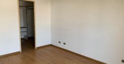 Vendo Departamento con Balcón en Av. Javier Prado Oeste