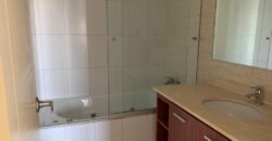 Vendo Departamento con Balcón en Av. Javier Prado Oeste