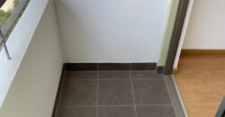 Vendo Departamento con Balcón en Av. Javier Prado Oeste