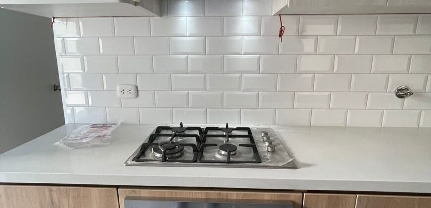 Venta Dpto. Estreno Primer Piso con Terraza en Surco