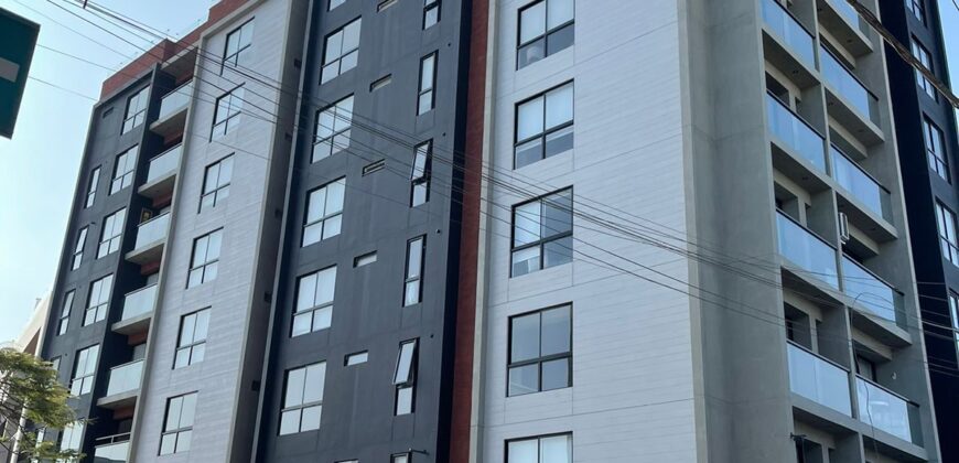 Venta Dpto. Estreno Primer Piso con Terraza en Surco